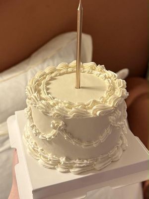 Customized Vivienne Westwood Edible Image Cake