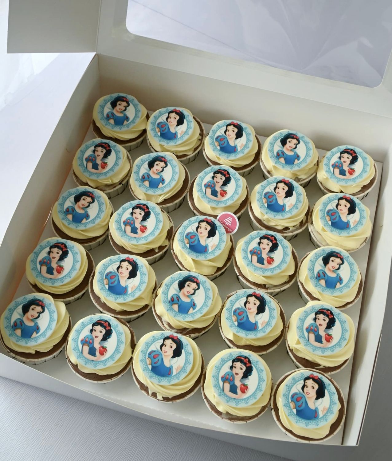 Disney - Snow White Cupcakes