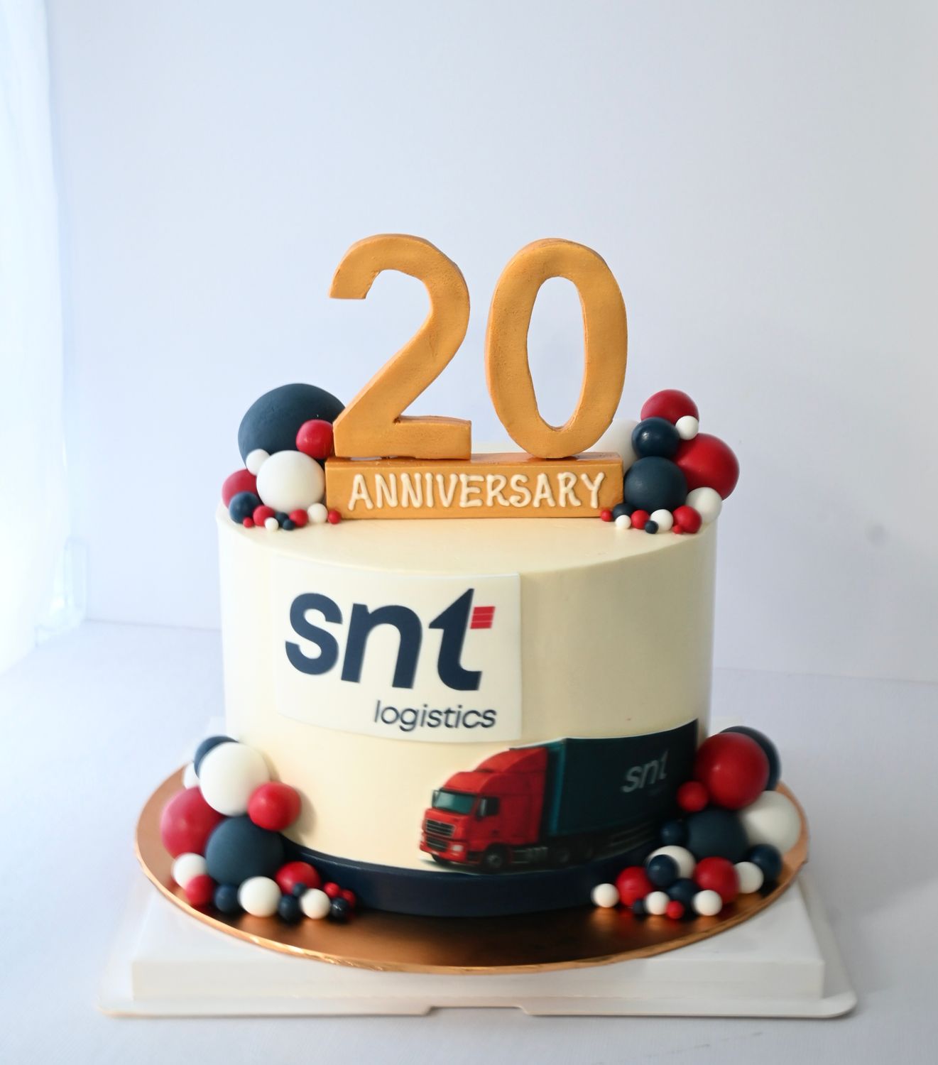 Corporate - SNT Logistic Cake Corporate - SNT Logistic Cake