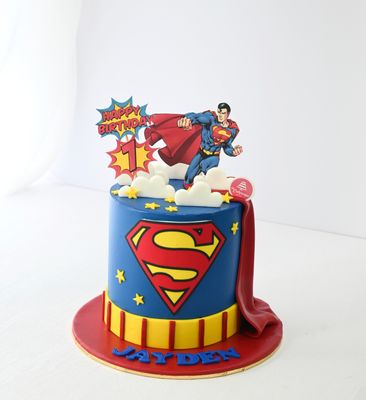 Marvel Avengers Superhero Cake 26 Superman