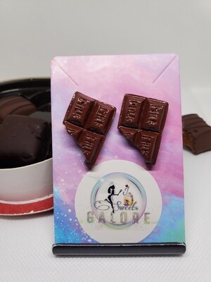Chocolate Bar Studs