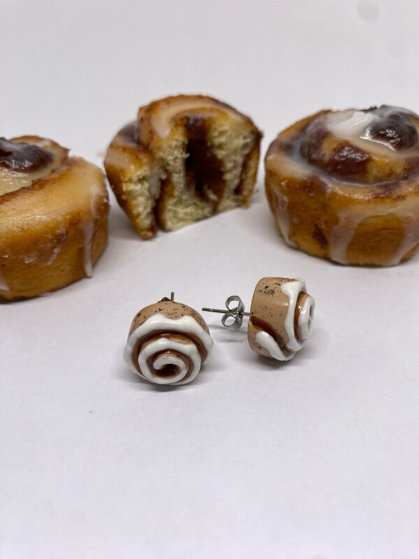 Cinnamon Roll Studs