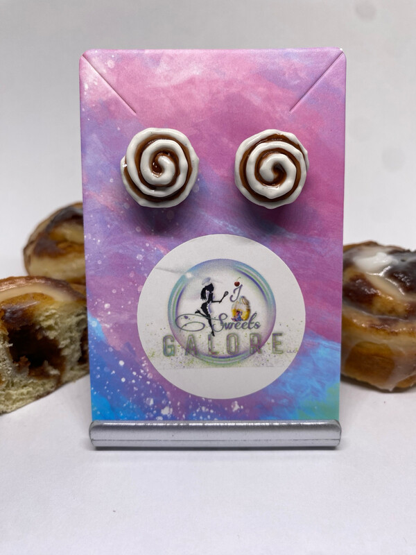 Cinnamon Roll Studs