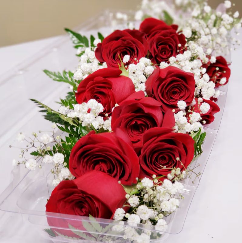 One Dozen Roses Boxed w/ Ribbon