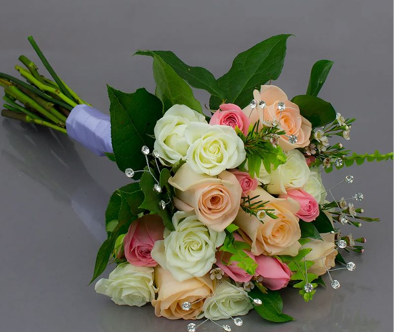 Prom Rose Bouquet (Nosegay)