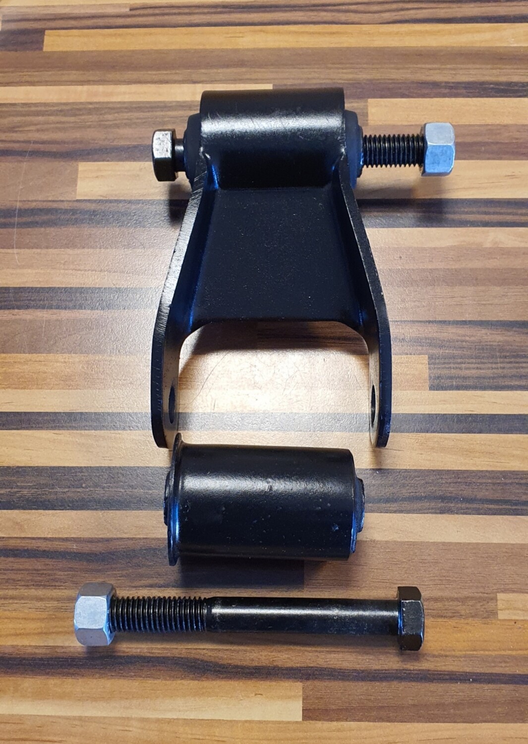 Blattfeder Schäkel