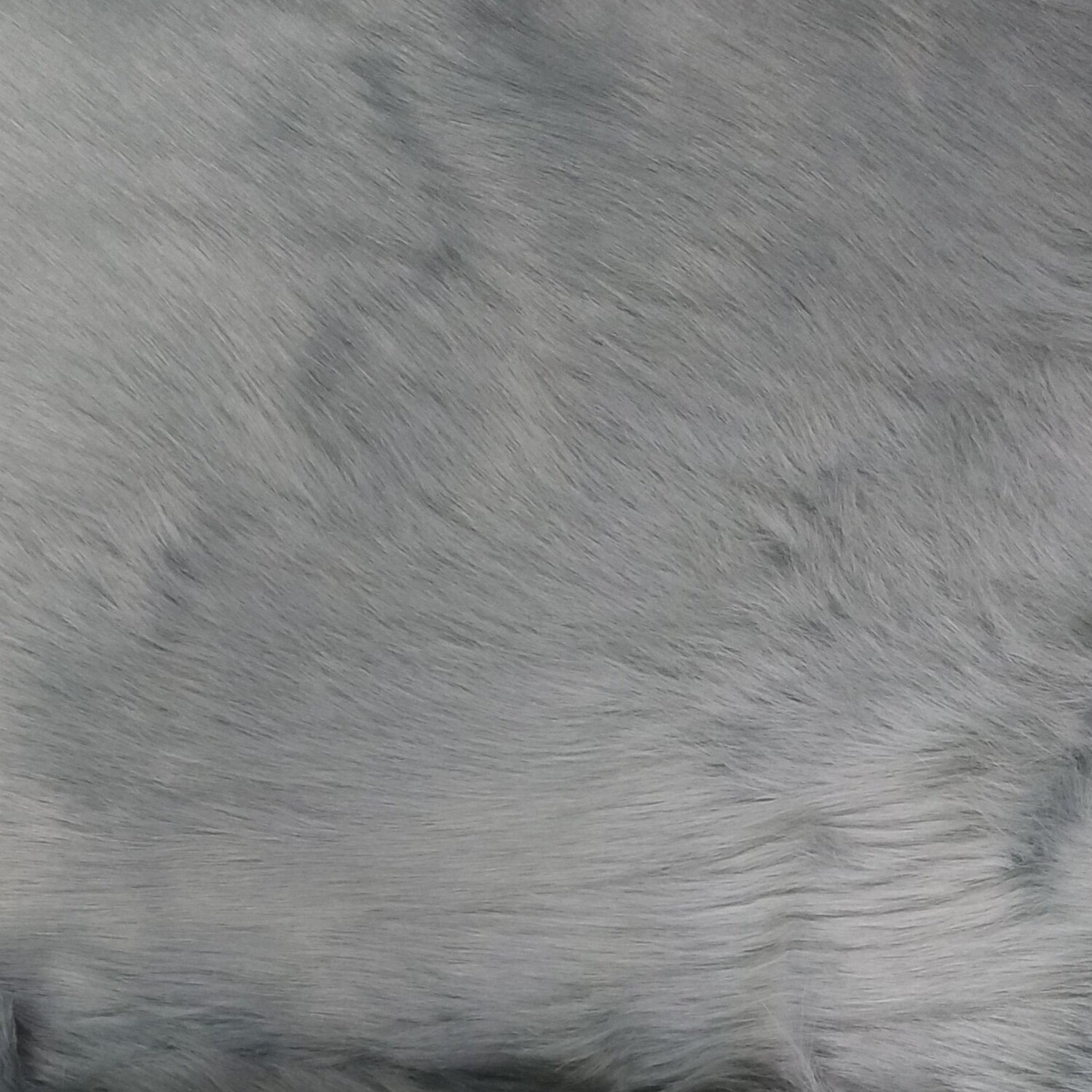 Pelo Sintético Cinzento