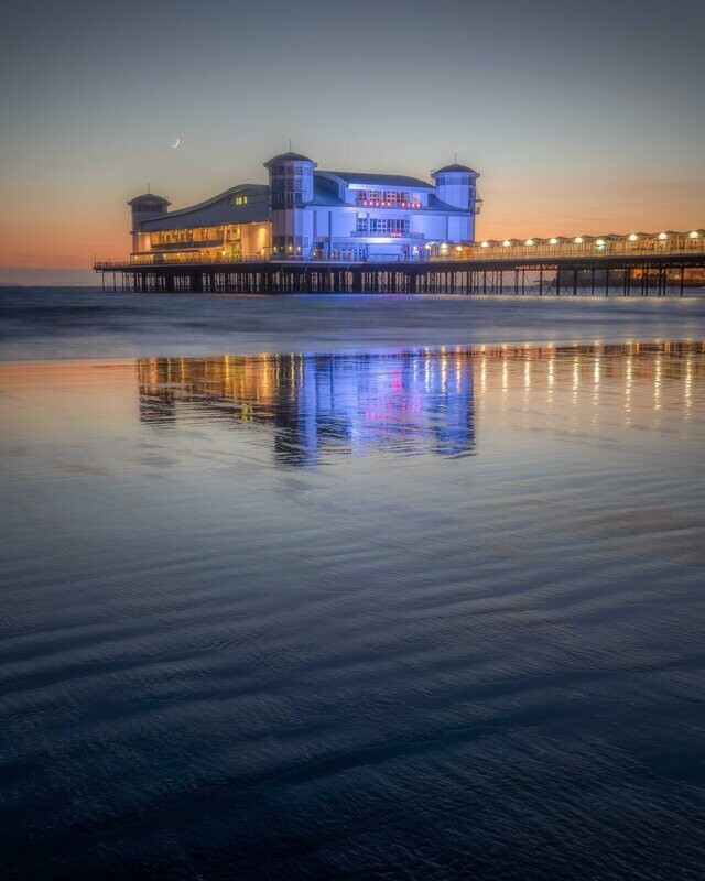 Weston Grand Pier 1