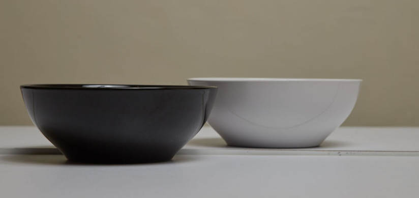 Ceramic Bowl Lotus 6.7", Black and White