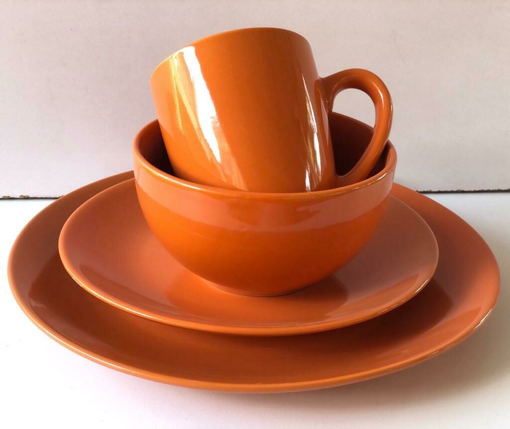 Ceramic Dinner set 16 piece with 4 mugs, 4 bowls,4 side plates, 4 dinner plates- K35 orange
