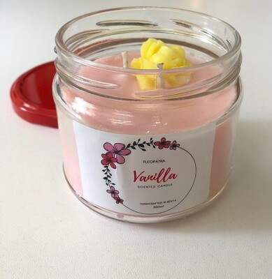 Fleopatra scented candle vanilla