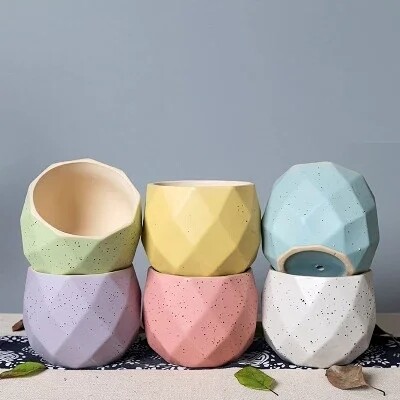 Small ceramic flower pot  9x8x7.9cm