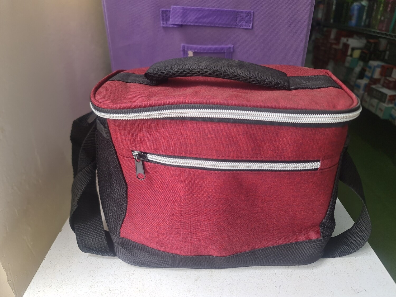 Insulated Lunch Bag with Two Compartments - Black/Maroon 4357