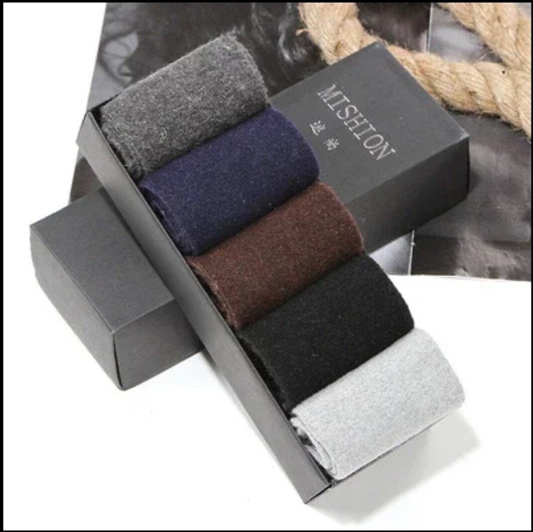 Gift set 5 pairs happy socks in gift box PLAIN COLOUR. One can choose one colour