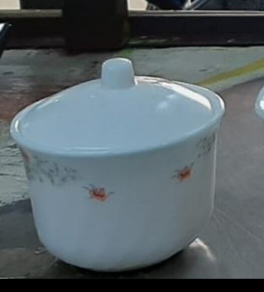Redberry ceramic sugar dish no1 9.3cm round