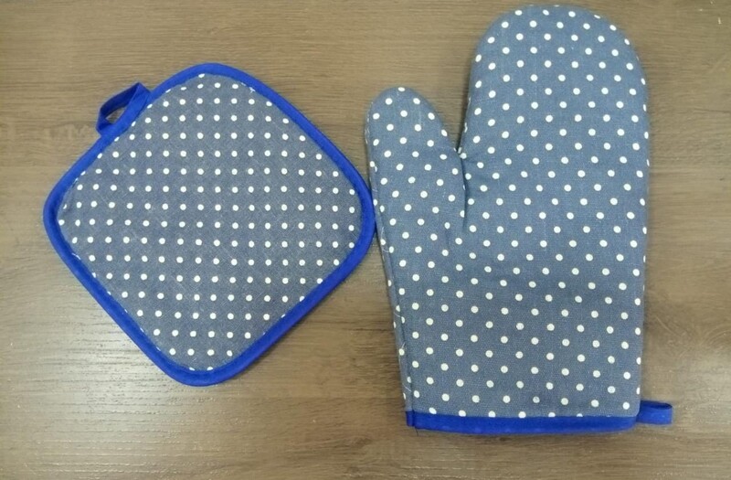 Mergarc 2 pcs insulated oven gloves