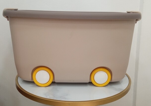 Plastic Toy Box storage with wheels 57x37x29.5cm BROWN
