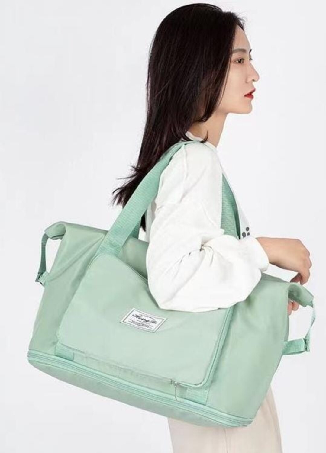 Large Capacity Folding Travel Bag. Green