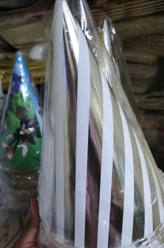 Large party cone hats 12cm dia 10pcs pack Gold vertical stripes