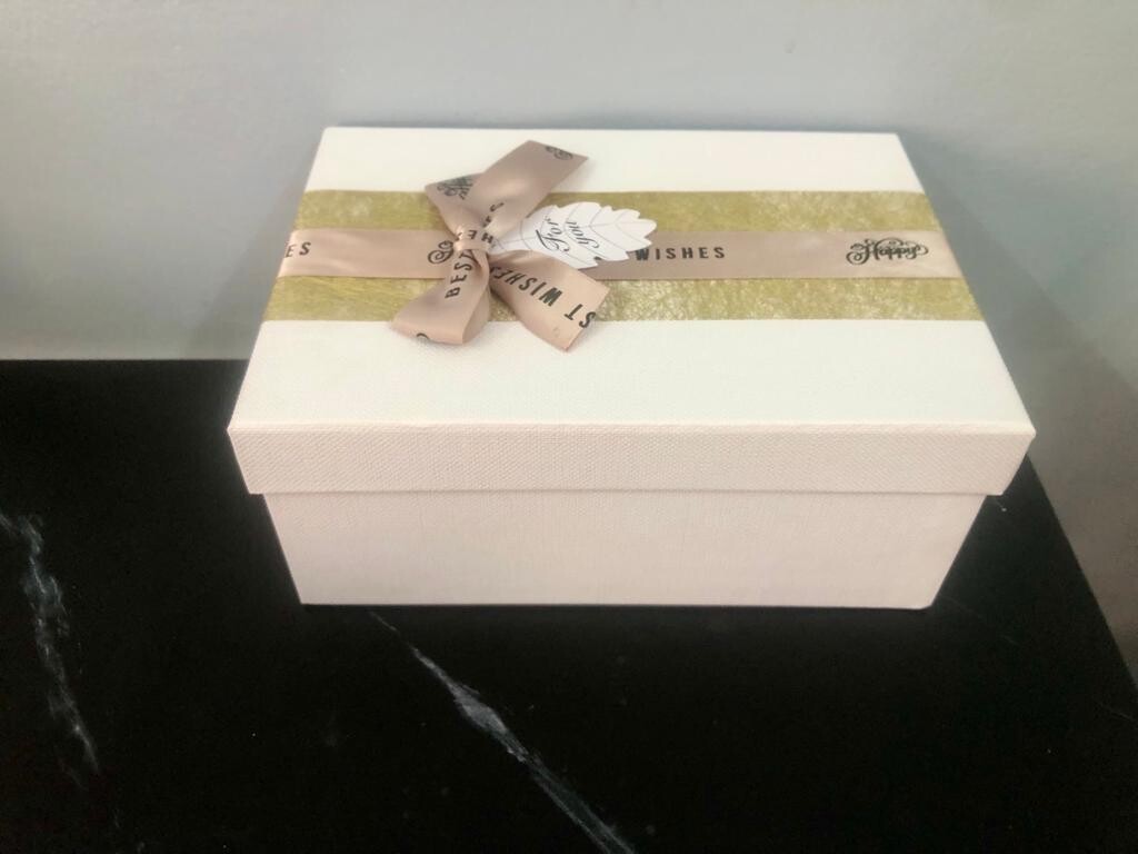 White Gift Box with Lids for Presents,19.5x13.5x8cm Mailing -Small Shipping, Party Favor, or Gift Boxes Bulk #1079