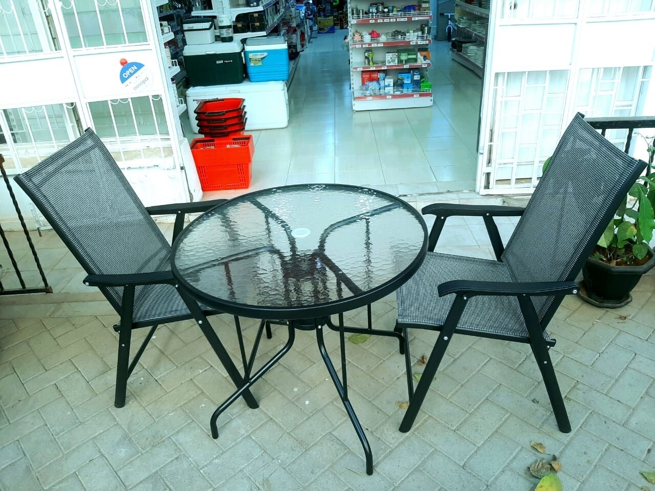 Outdoor furniture Table with 2 foldable seats