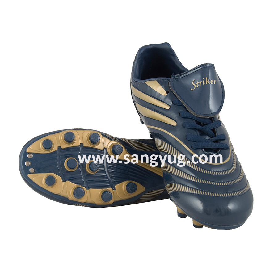 Striker football shoes in a printed box. colour Navy blue/Gold size 39 STRIKER