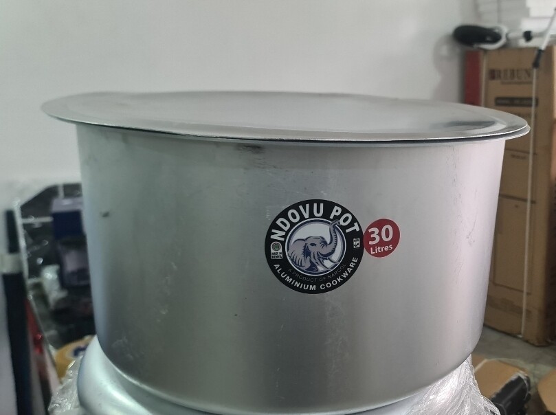 Ndovu Aluminum Big Sufuria 30 Litres with Lid - Large Cooking Pot