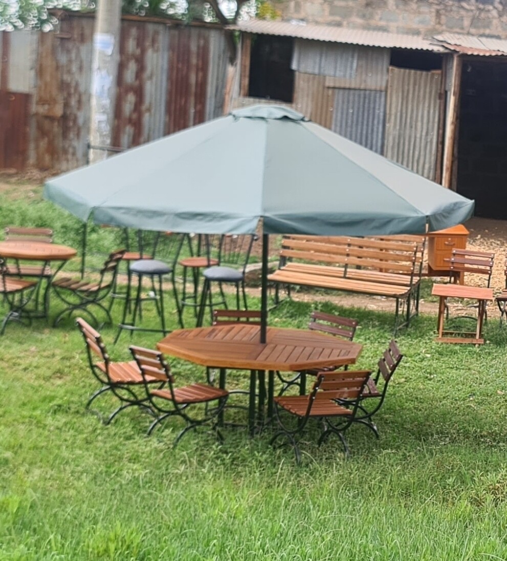 outdoor furniture Table 6 chairs with Umbrella