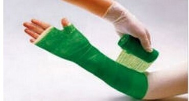 Orthopedic Casting Tape / Material: Polyester or Fiberglass – 7.5 x 360 cm Model HM03
