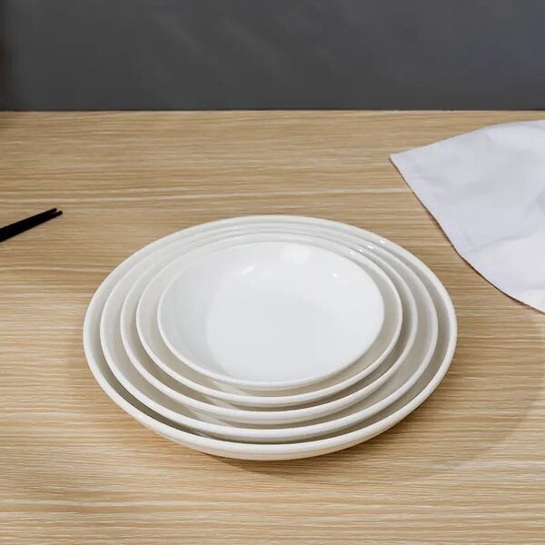 Deep Ceramic Dinner Plates (6pcs) 9&quot;