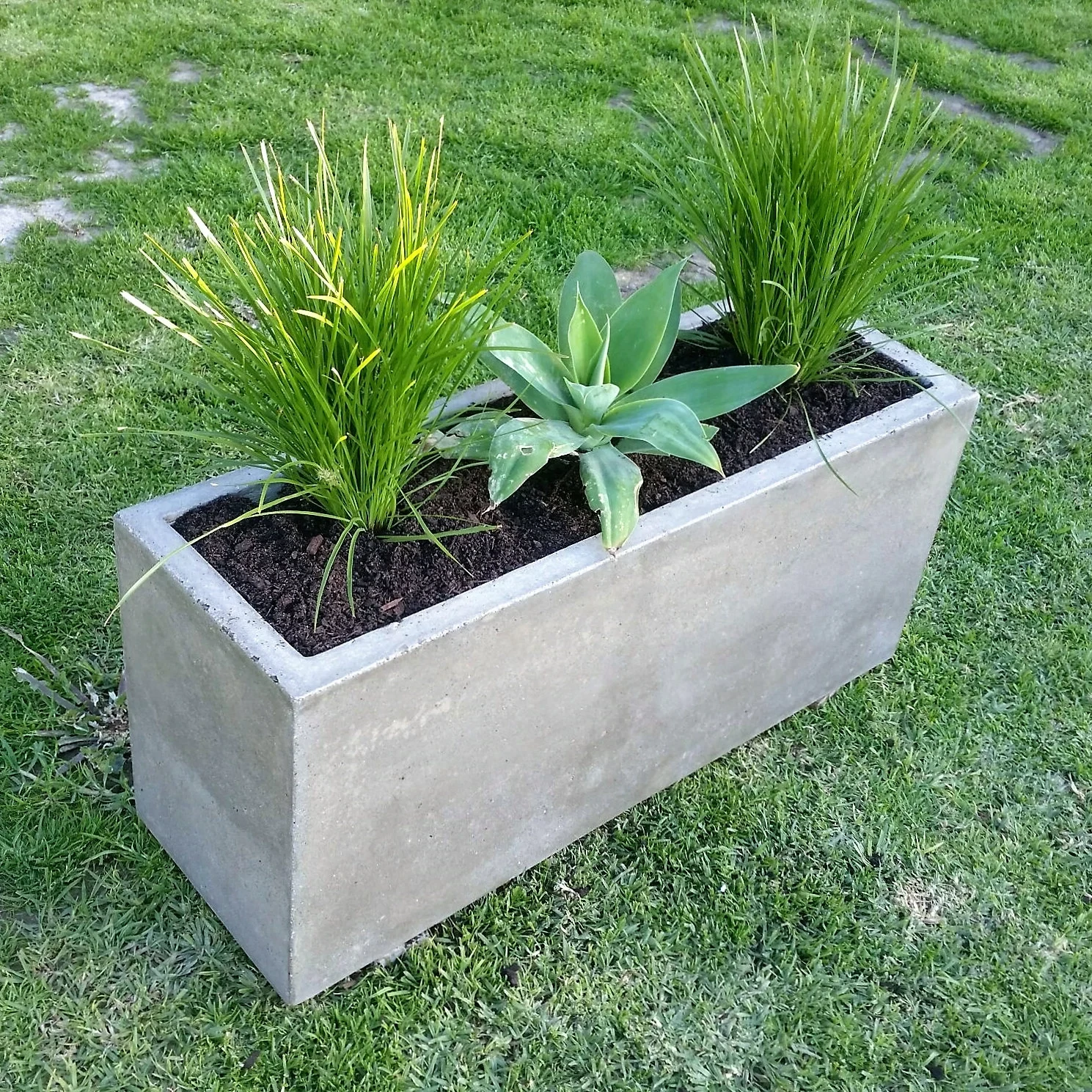 Rectangular Large Concrete Planter (900mm x 300mm x 400mm) without plants