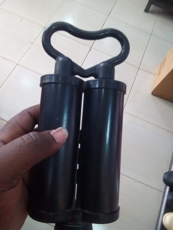 Compressor pump for duvet storage bags