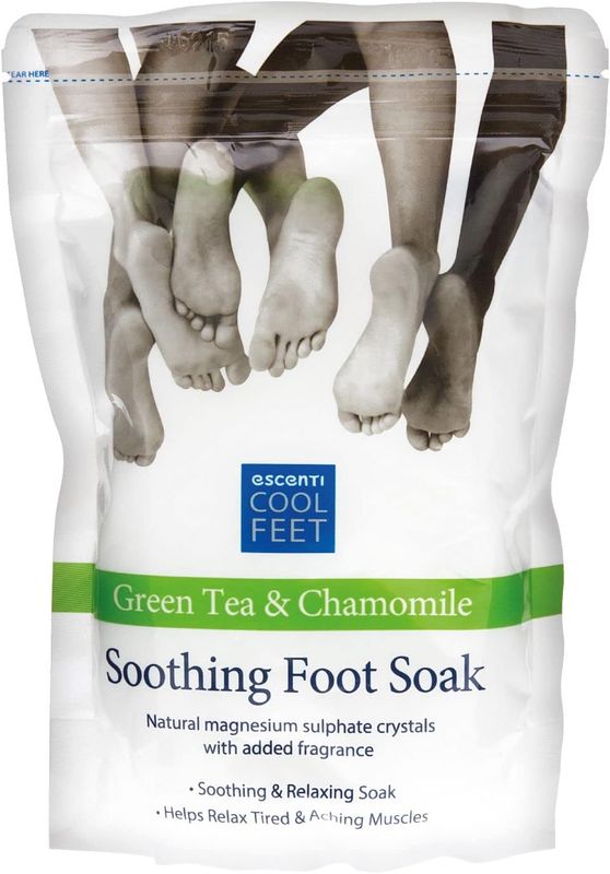 Escenti Cool Feet Soothing Green Tea &amp; Chamomile Essential Foot Soak