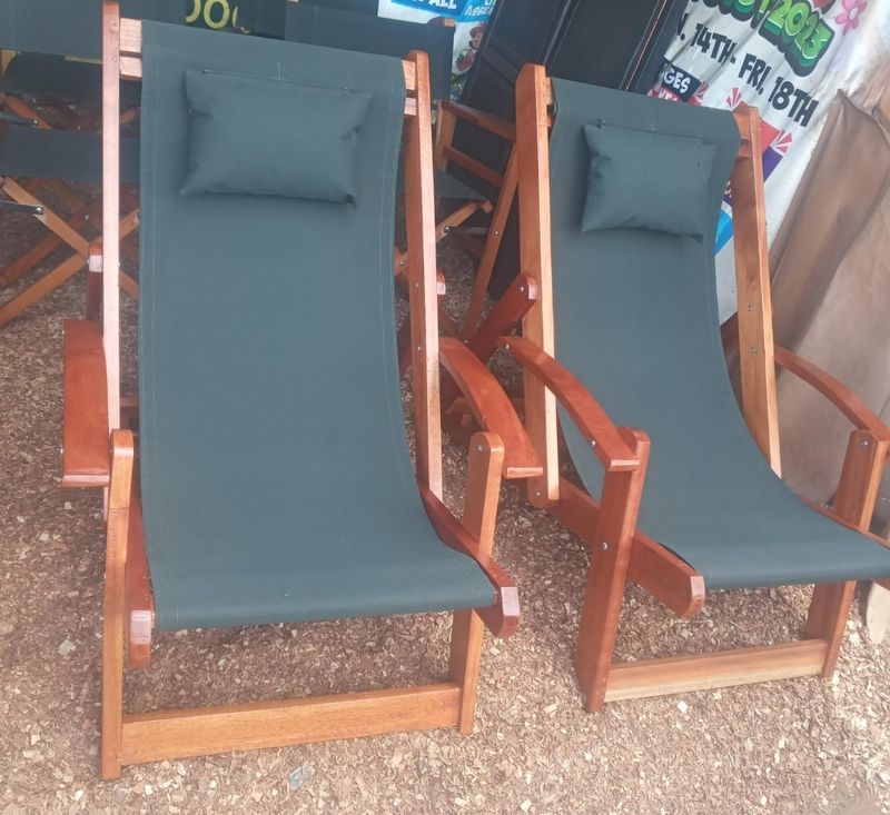 Wooden Folding, Reclining Lounge Chair with Cushions