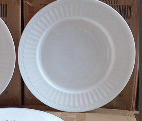 KitchenPro White Ceramic Dinner Plates with ring pattern on the rim. -10&quot; - (11941)