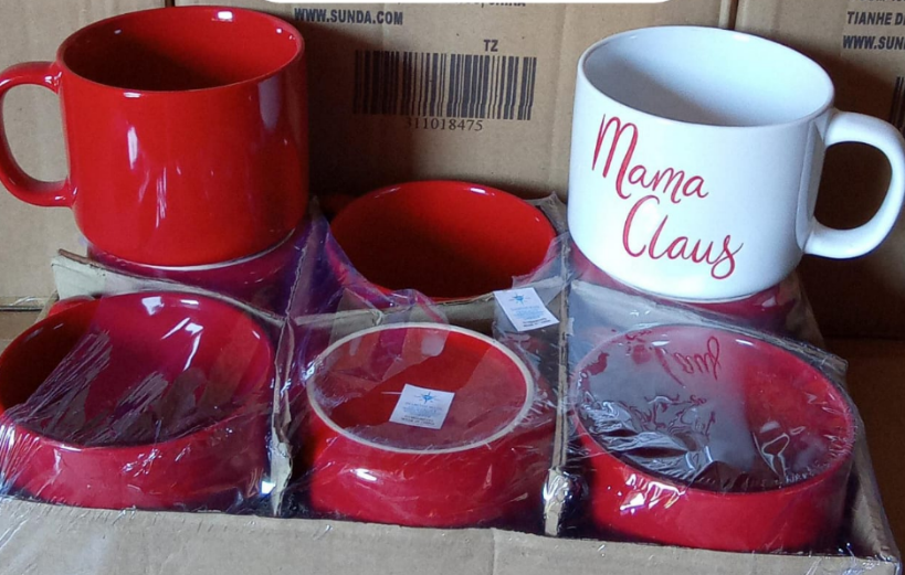 6-Pack Christmas Mugs - Red &amp; White with &quot;Mama Claus&quot; Design -18473