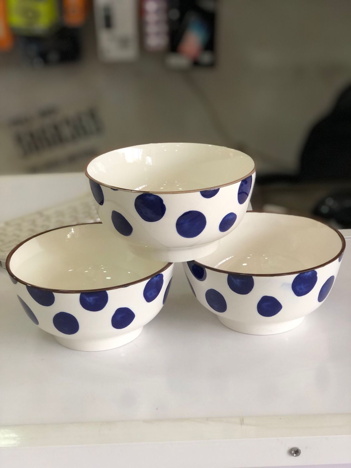 KitchenPro 3-Piece Ceramic Bowl Set - White with Blue Polka Dots Design -17781