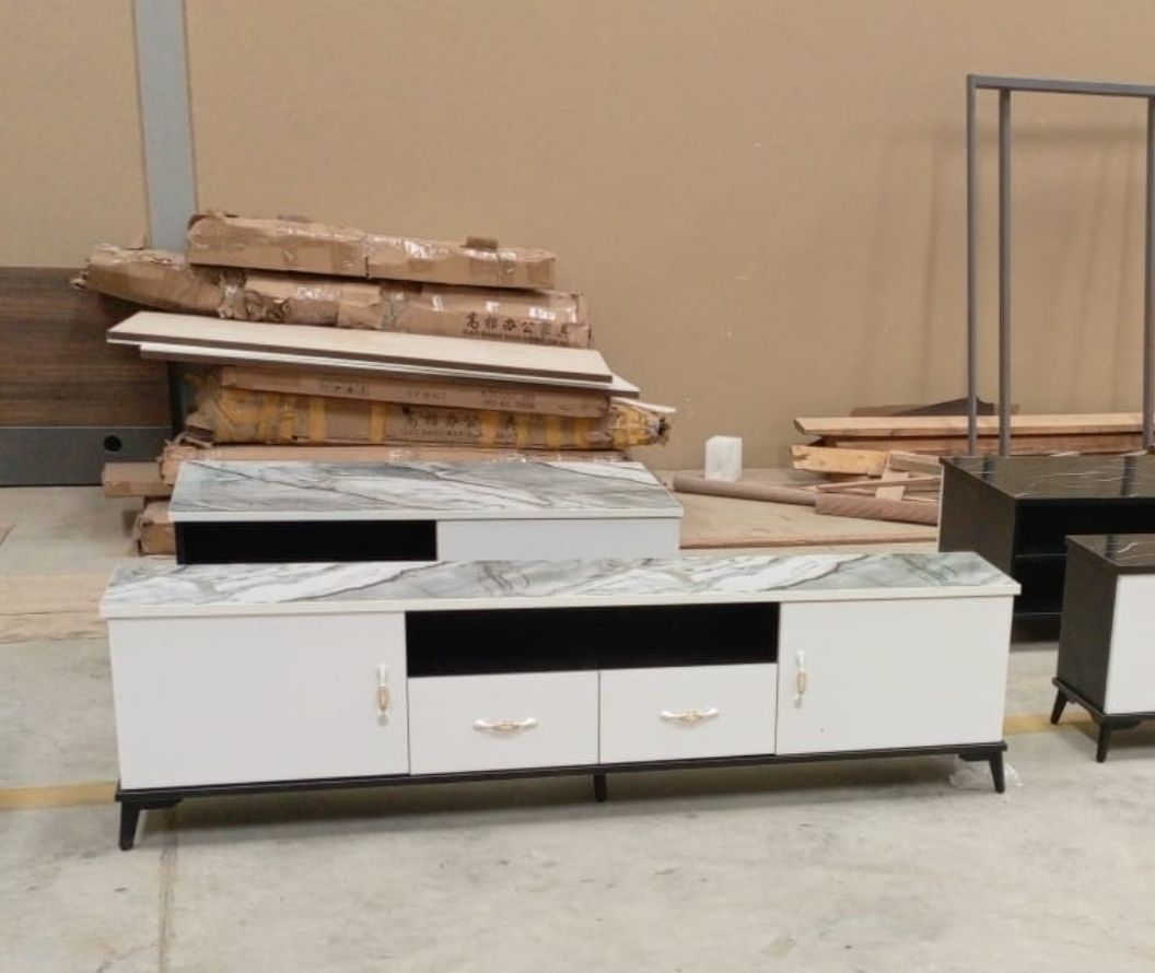 TV Stand1.8 meters, with matching coffee Table1.2M RYTV02+CT02