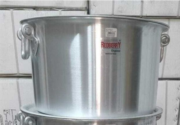 Redberry heavy duty aluminium sufuria with 2 handles  70 Litres (1 piece)