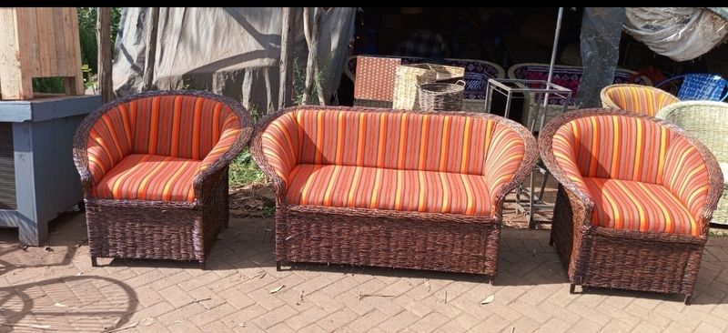 Anko Masai Shuka 4-Seater Woven Sofa Set - Handcrafted Comfort