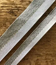 ESS-KD179 4M M/SERPENTINE BALLOON RIBBON 2 PCS SILVER