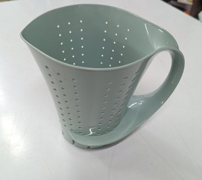 Goldex  Jug Strainer With handle #77806 Plastic Colander