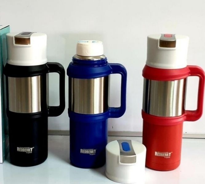 Redberry stylish unbreakable vacuum flask 1.2L. Stanley Mug design.  RSF1203