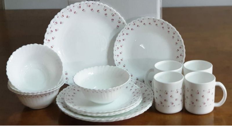 RedBerry 16pc Dinner set white &amp; flowers 1199
