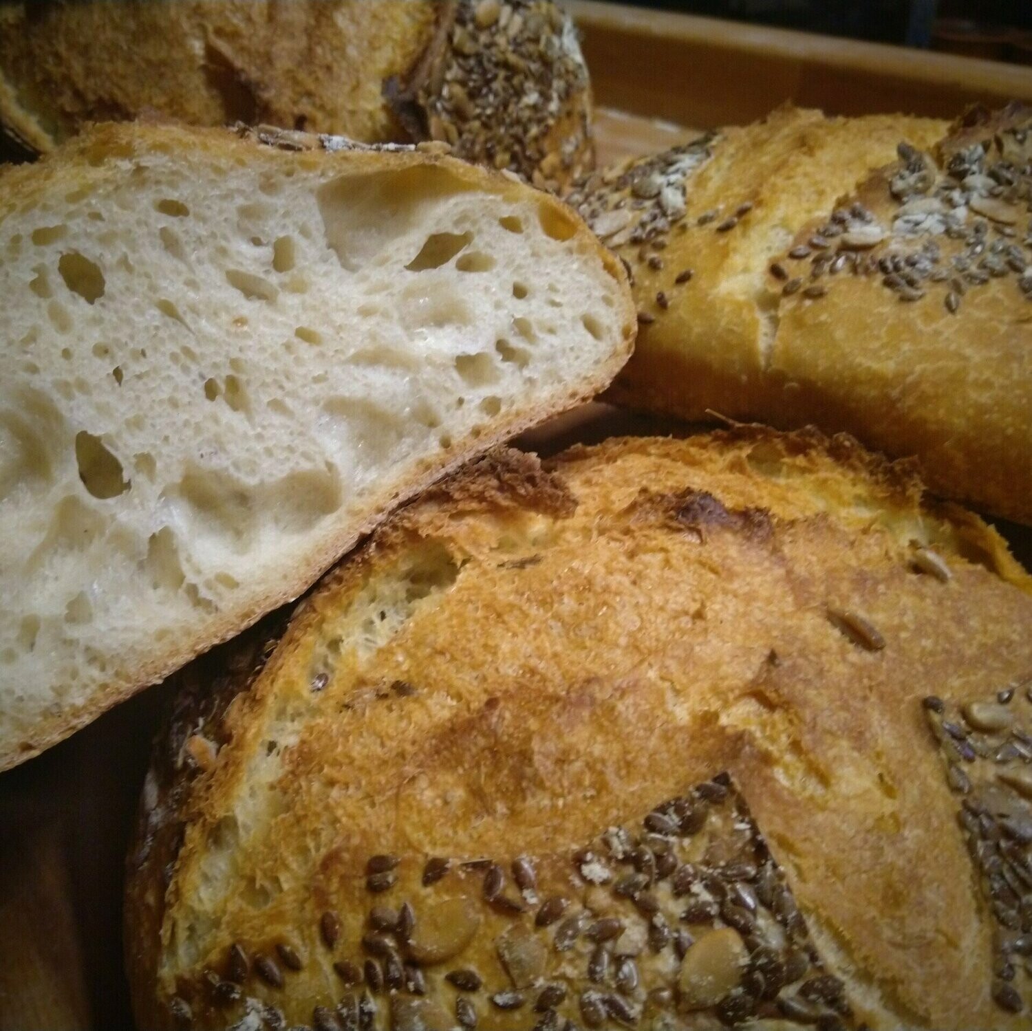 Pain de Campagne licht landbrood met Franse bloem en zaden