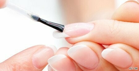Pose d'ongles