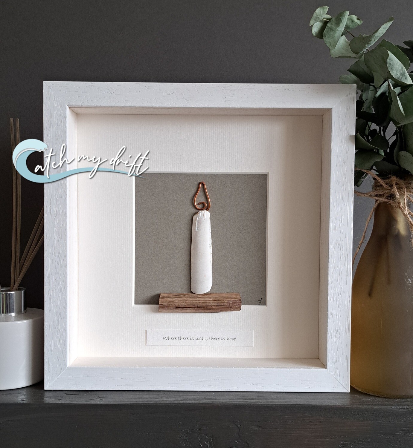 Single candle with copper flame | Shell art