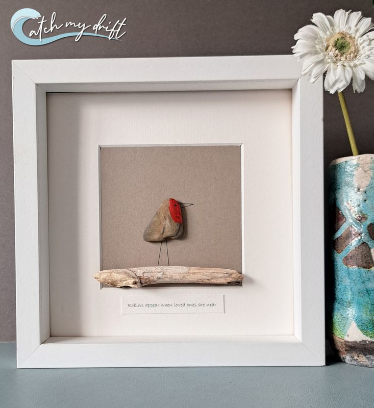 Single Robin on driftwood branch | Sympathy Gift | Thinking of you | Memorial gift | Remembrance gift | Christmas Gift