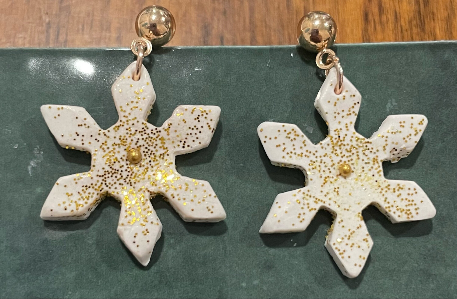 Gold &amp; White Snowflakes