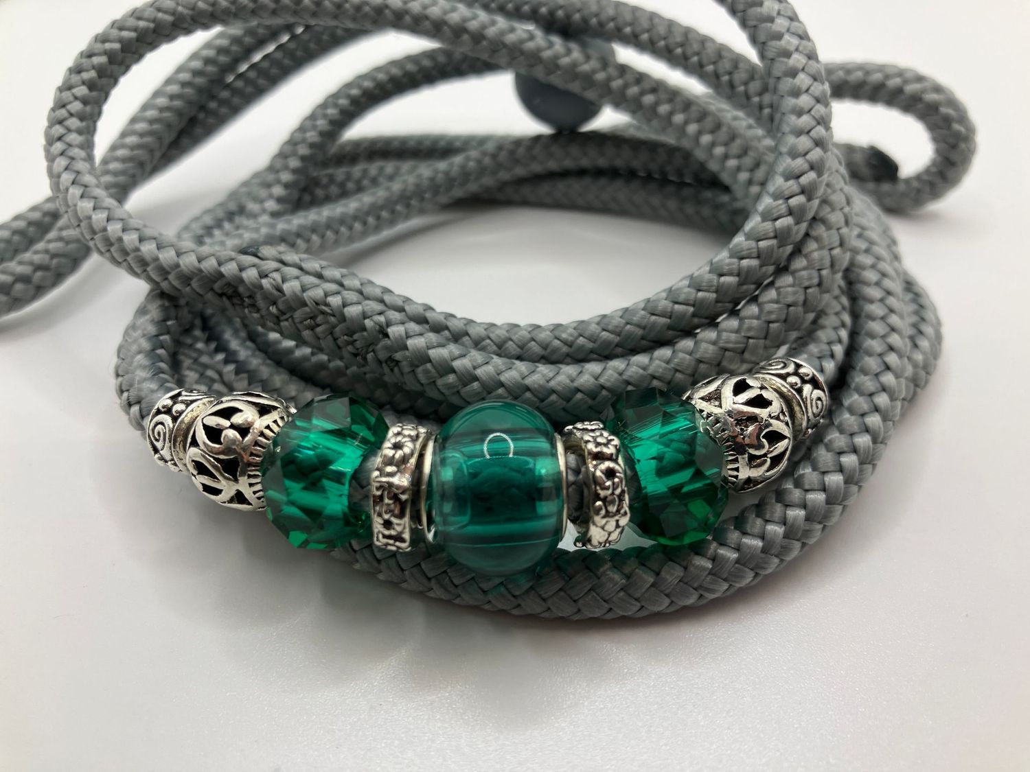 Show Lead Silver, Silver Lead: Green Emerald